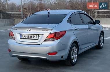 Седан Hyundai Accent 2011 в Киеве