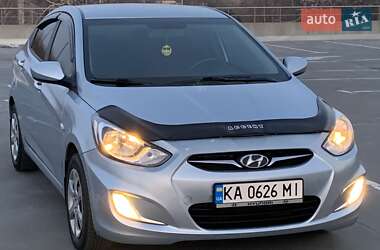 Седан Hyundai Accent 2011 в Киеве