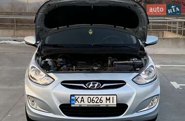 Седан Hyundai Accent 2011 в Киеве