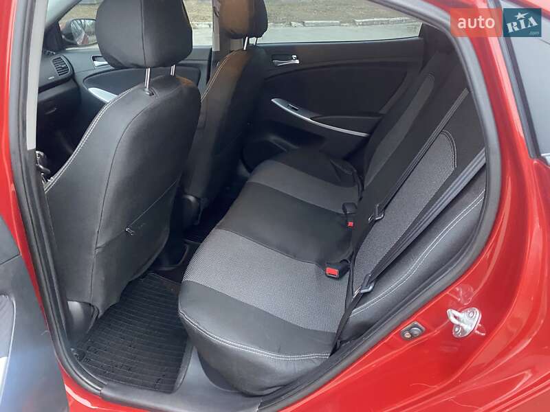 Седан Hyundai Accent 2012 в Виннице