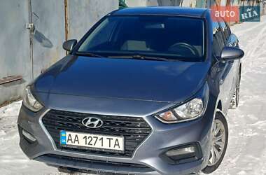 Седан Hyundai Accent 2017 в Киеве