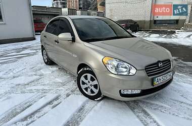 Седан Hyundai Accent 2010 в Киеве