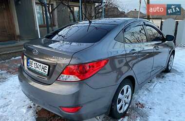 Седан Hyundai Accent 2012 в 