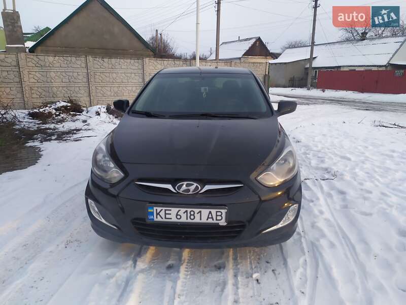Седан Hyundai Accent 2011 в 
