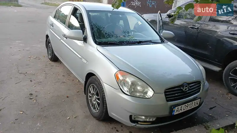 Hyundai Accent