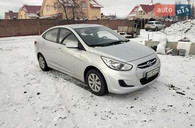 Седан Hyundai Accent 2016 в Киеве