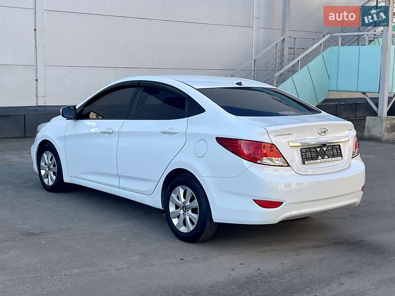Седан Hyundai Accent 2016 в Одессе