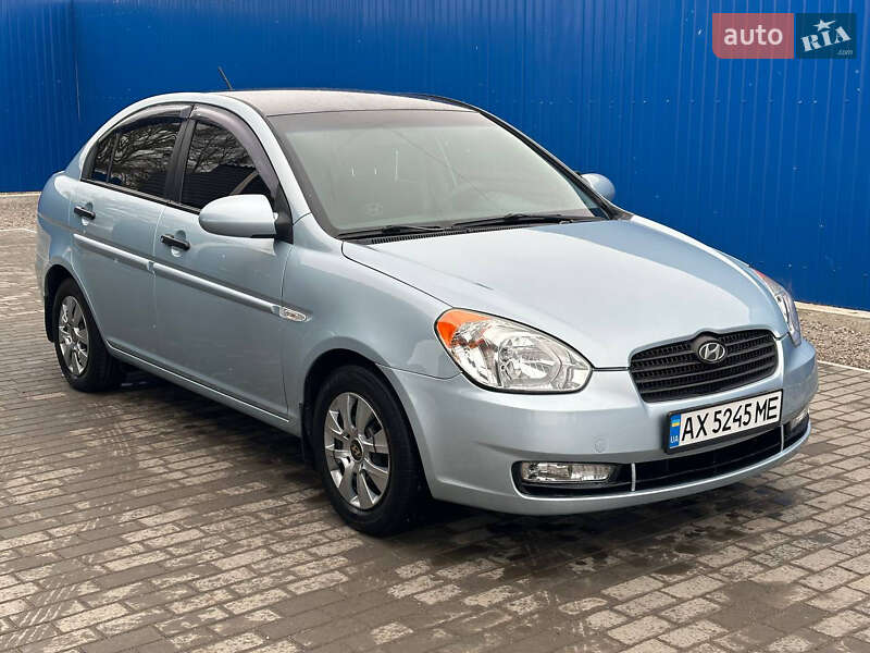 Седан Hyundai Accent 2007 в Ржищеве