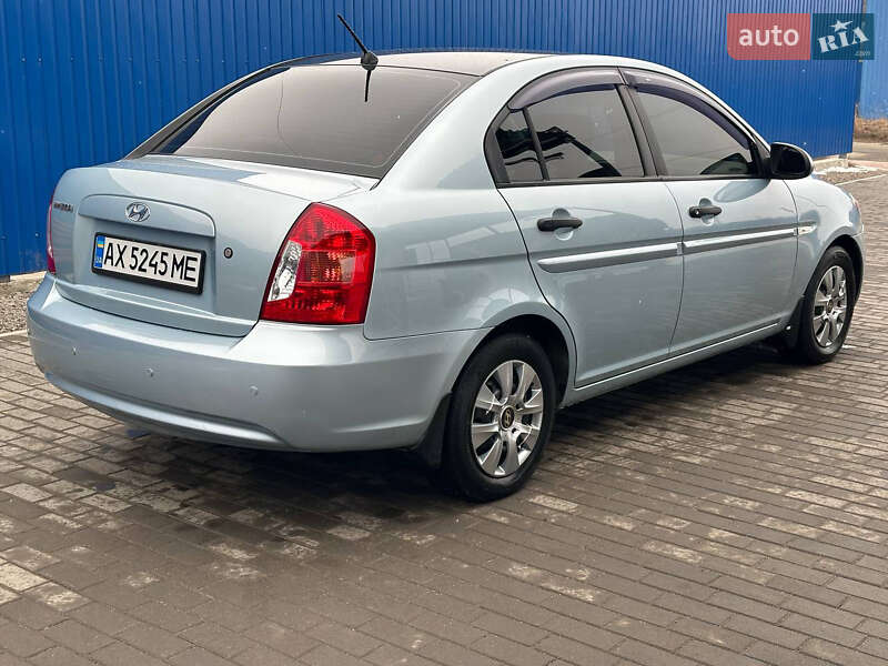Седан Hyundai Accent 2007 в Ржищеве