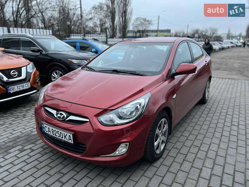 Седан Hyundai Accent 2011 в Николаеве