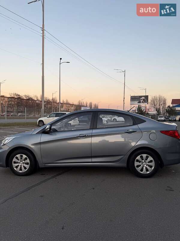 Седан Hyundai Accent 2019 в Києві