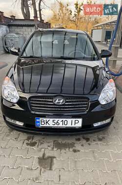Седан Hyundai Accent 2010 в Ровно