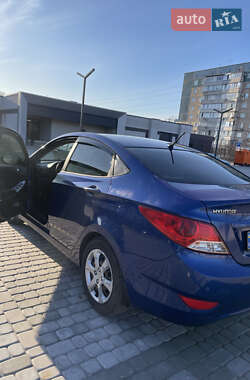 Седан Hyundai Accent 2012 в 