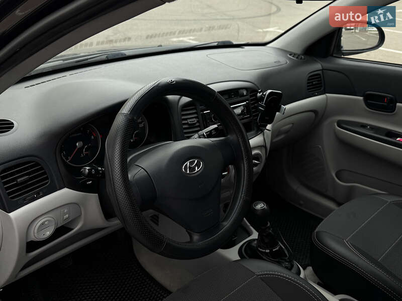 Седан Hyundai Accent 2007 в Николаеве