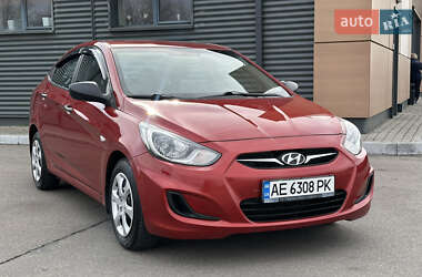 Седан Hyundai Accent 2013 в Дніпрі