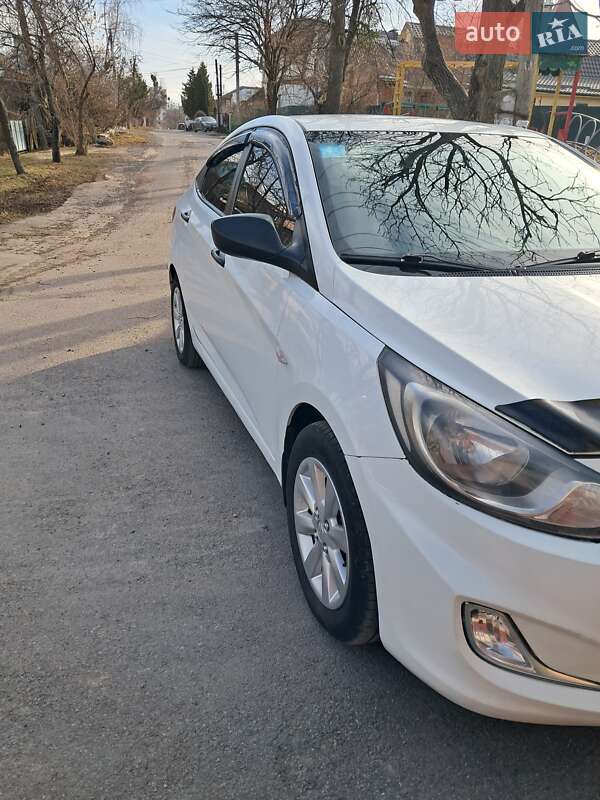 Седан Hyundai Accent 2012 в Вінниці фото 3 Седан Hyundai Accent 2012 в Вінниці