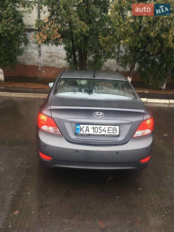Седан Hyundai Accent 2013 в Киеве