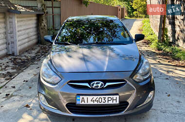 Седан Hyundai Accent 2011 в Коростене