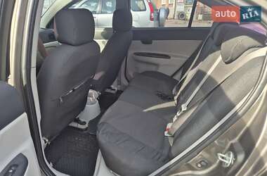 Седан Hyundai Accent 2010 в Чернигове