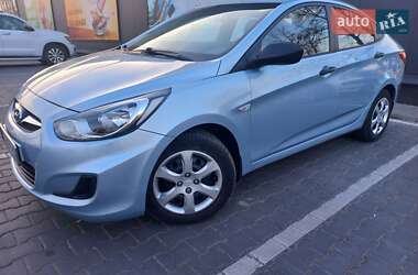 Седан Hyundai Accent 2011 в Києві