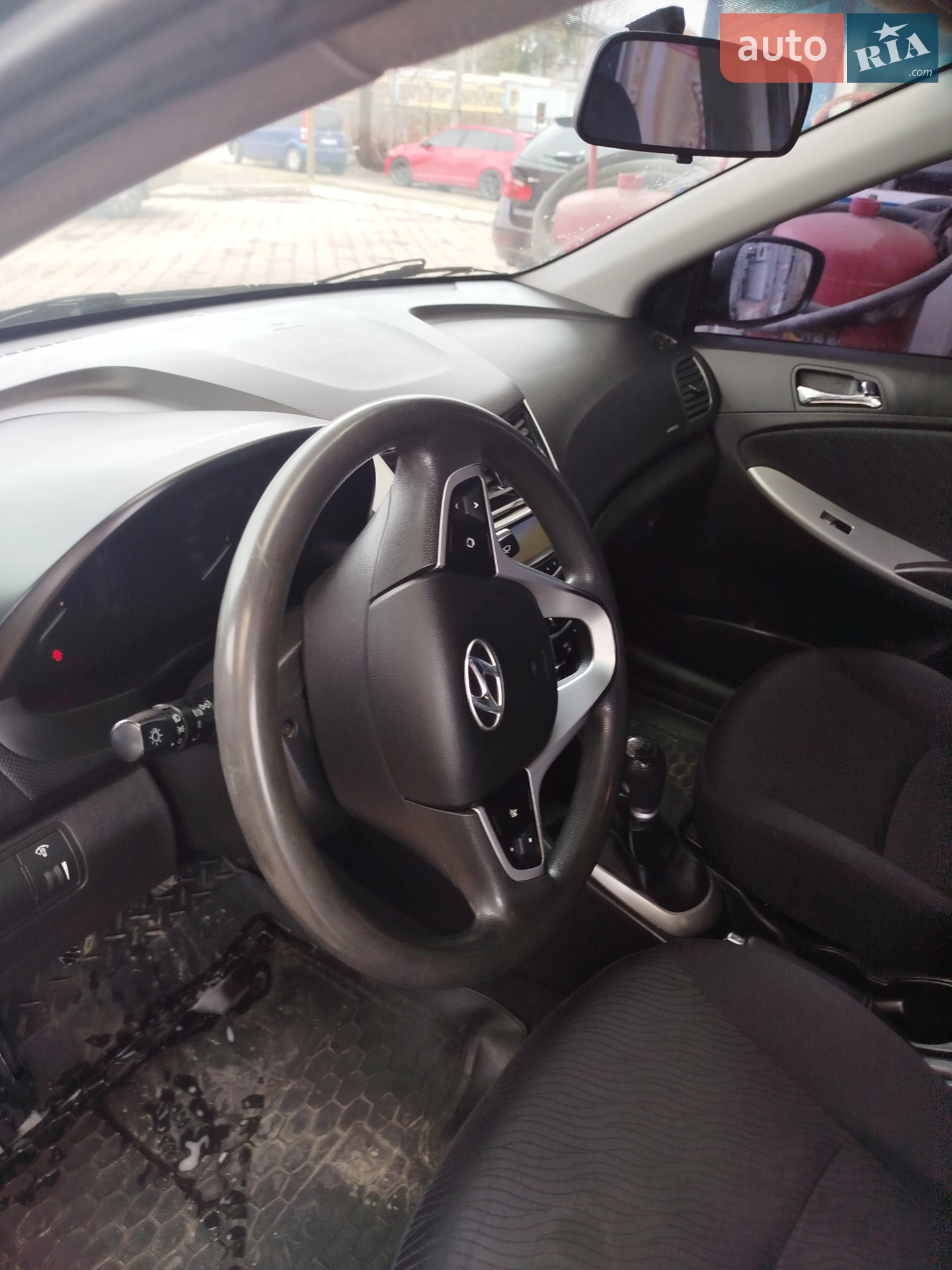 2011 Hyundai Accent - мініатюра 3