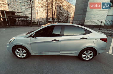 Седан Hyundai Accent 2011 в Чернігові