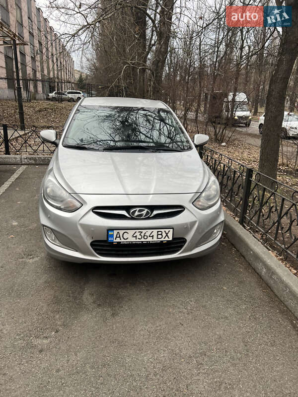 Седан Hyundai Accent 2012 в Києві