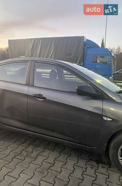 Седан Hyundai Accent 2014 в 