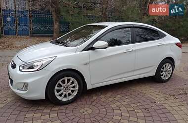 Седан Hyundai Accent 2013 в Запоріжжі