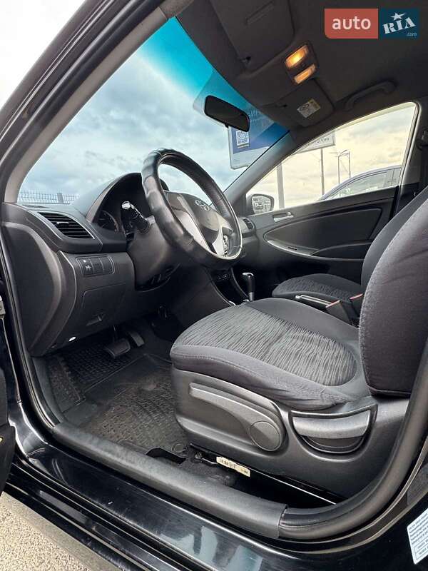Седан Hyundai Accent 2016 в Киеве
