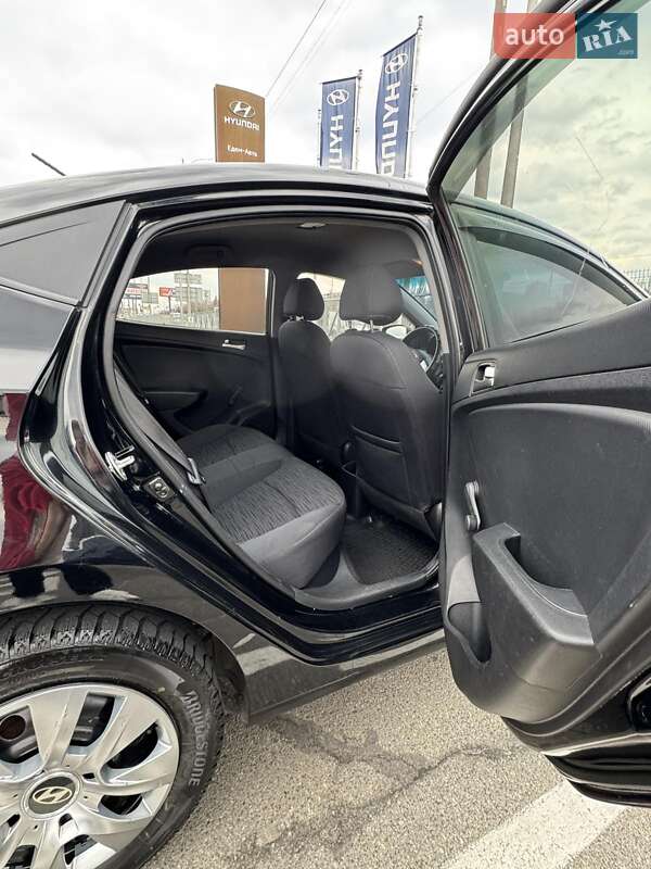 Седан Hyundai Accent 2016 в Киеве