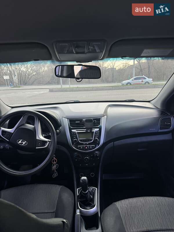 Седан Hyundai Accent 2012 в Запорожье