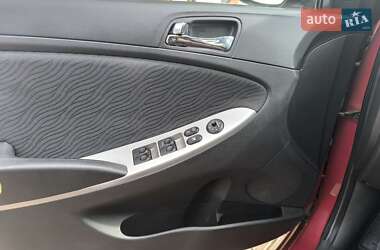 Седан Hyundai Accent 2012 в 