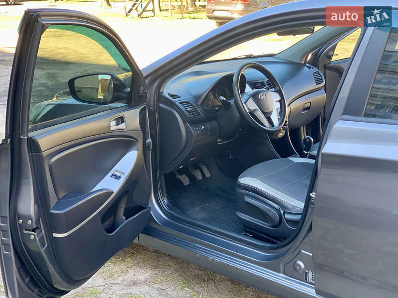 Седан Hyundai Accent 2011 в Коростені фото 5 Седан Hyundai Accent 2011 в Коростені