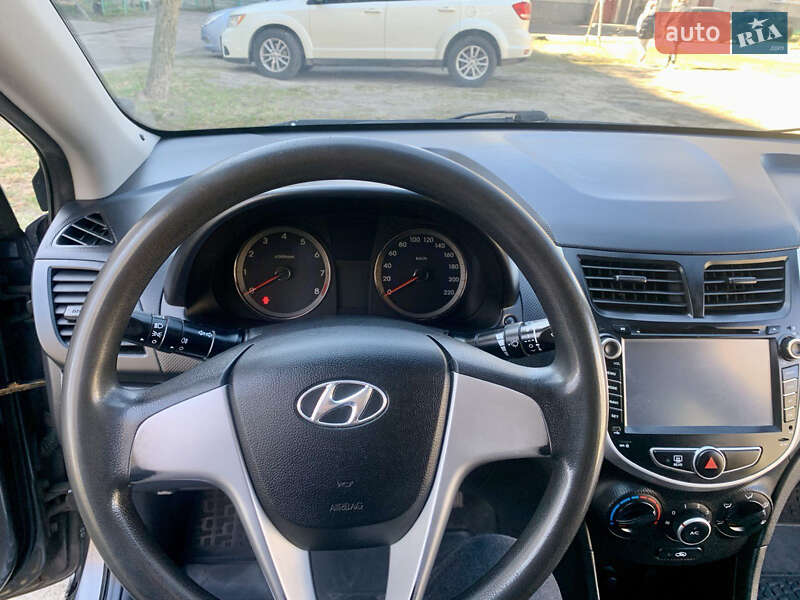 Седан Hyundai Accent 2011 в Коростені фото 10 Седан Hyundai Accent 2011 в Коростені