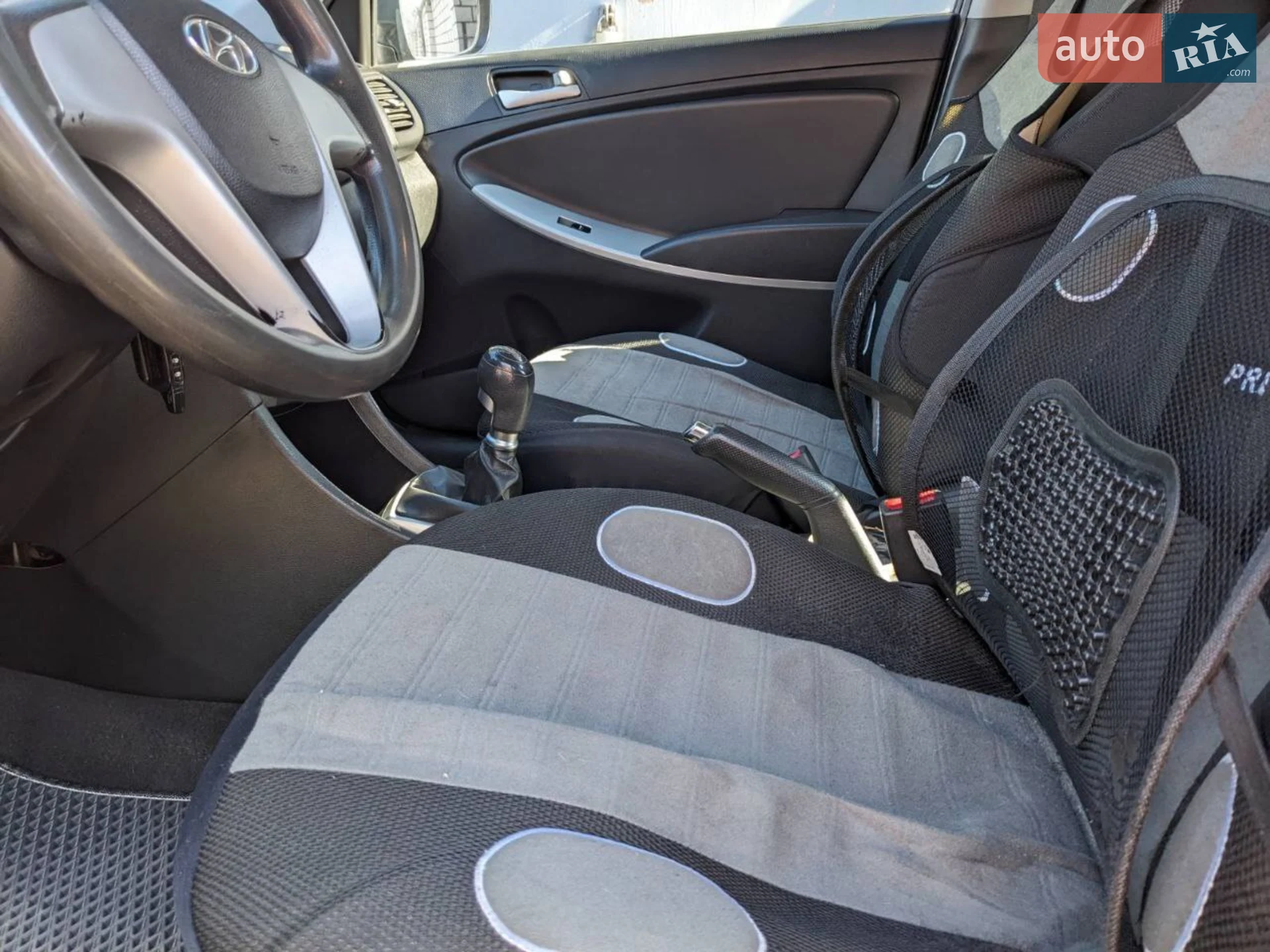 2013 Hyundai Accent - мініатюра 9