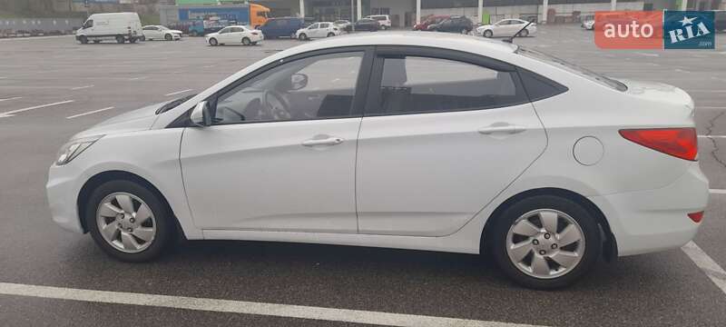Седан Hyundai Accent 2019 в Киеве