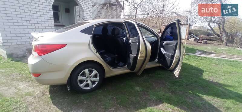 Седан Hyundai Accent 2011 в Броварах