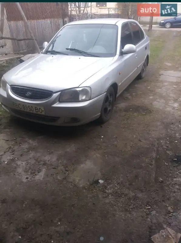Hyundai Accent 2002