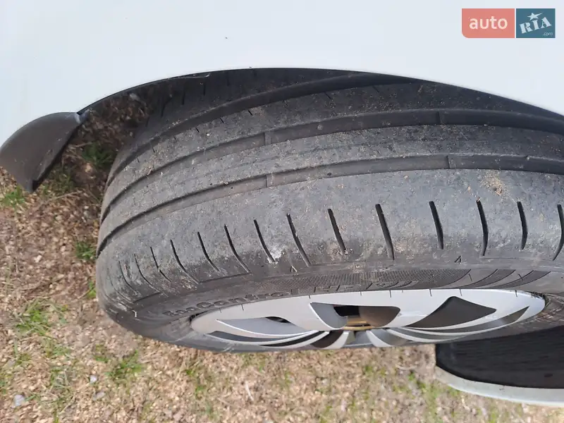 Седан Hyundai Accent 2013 в 
