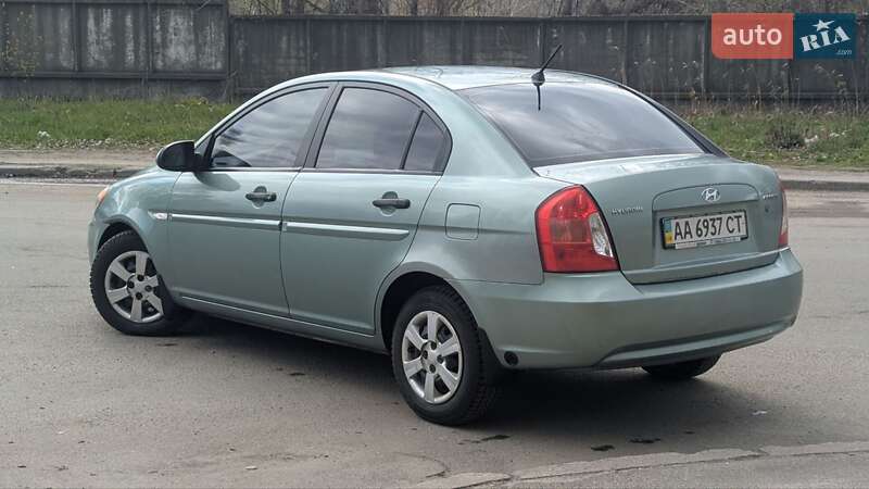 Седан Hyundai Accent 2007 в Киеве