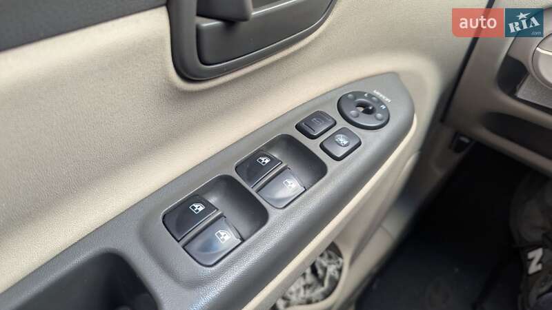 Седан Hyundai Accent 2007 в Киеве