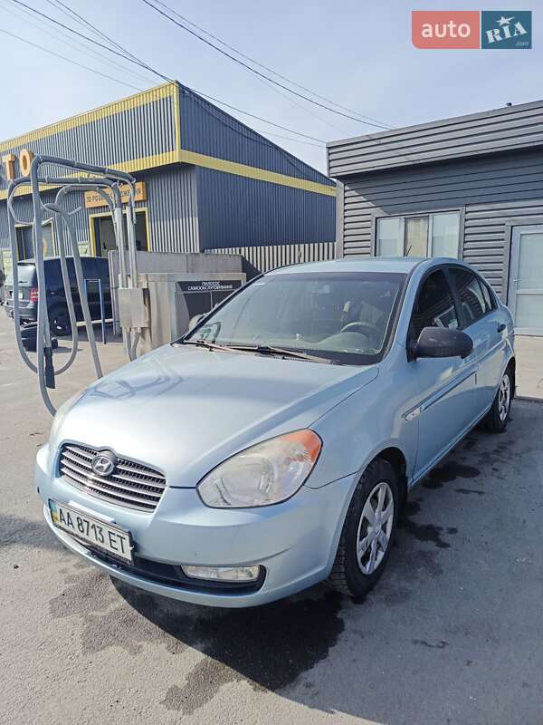 Седан Hyundai Accent 2008 в Киеве