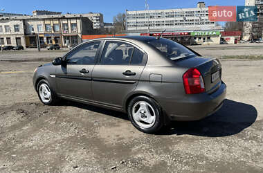Седан Hyundai Accent 2009 в 