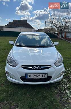 Седан Hyundai Accent 2011 в 