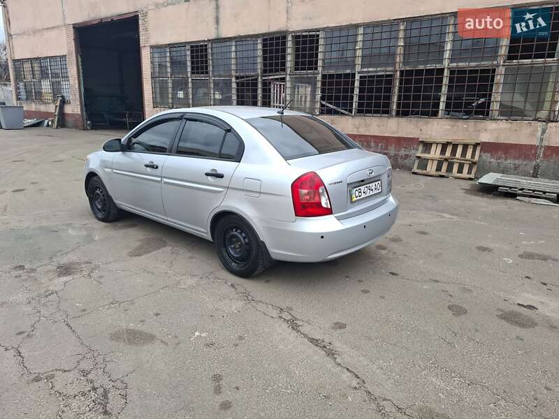 Седан Hyundai Accent 2008 в Чернигове
