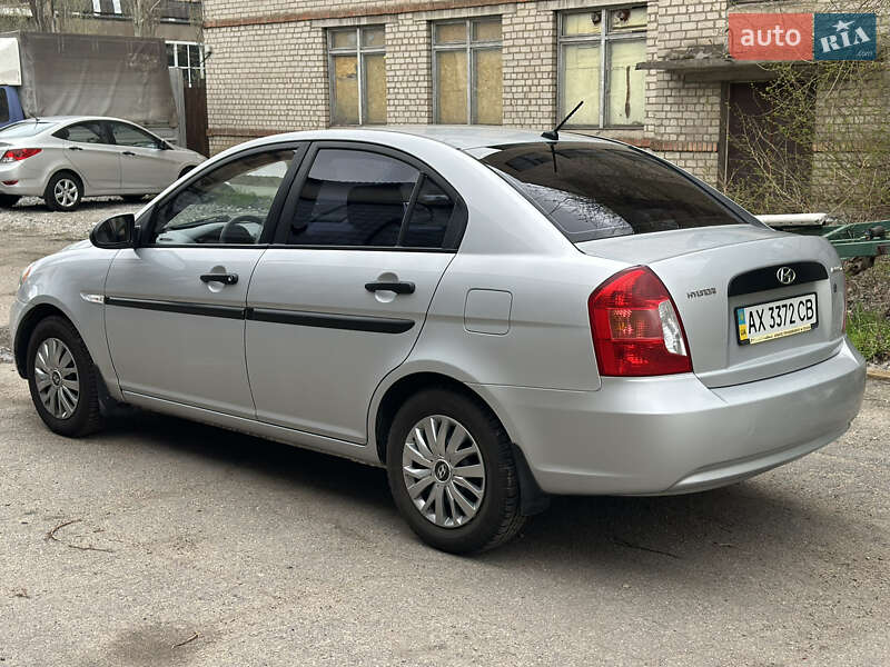 Седан Hyundai Accent 2009 в Запорожье