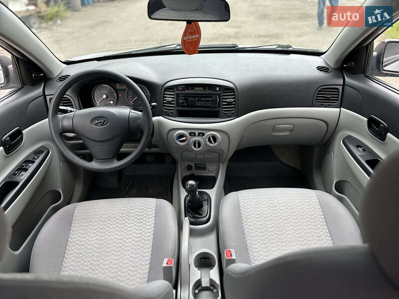 Седан Hyundai Accent 2009 в Запорожье