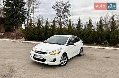 Седан Hyundai Accent 2013 в 
