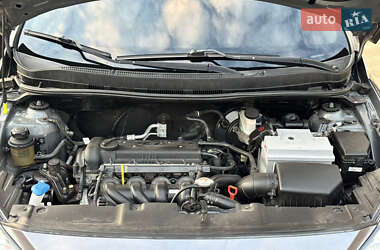 Седан Hyundai Accent 2013 в 